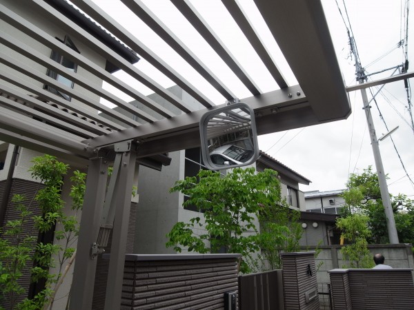 三井ホームの外構工事　車庫出入りの安全対策