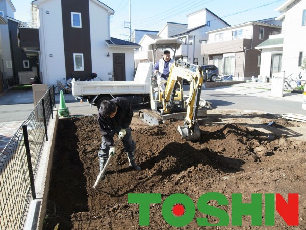 里村工務店のおしゃれな外構　土工事編　神奈川県　