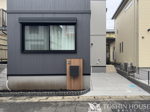 門袖にこだわった外構工事完了